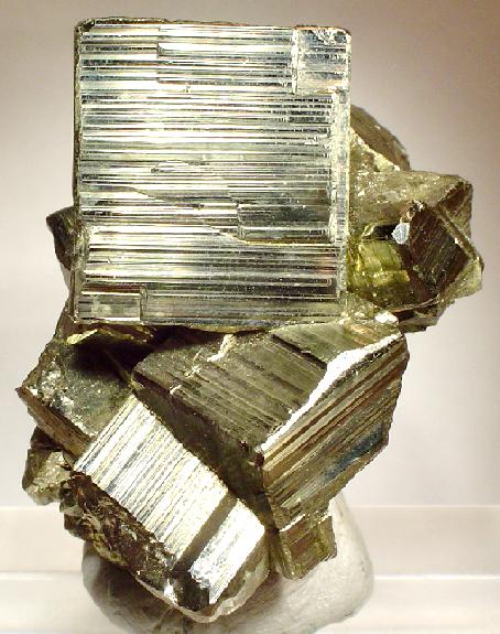 Peruvian Striated Pyrite - Rob Lavinsky iRocks.com CCSA3.0
